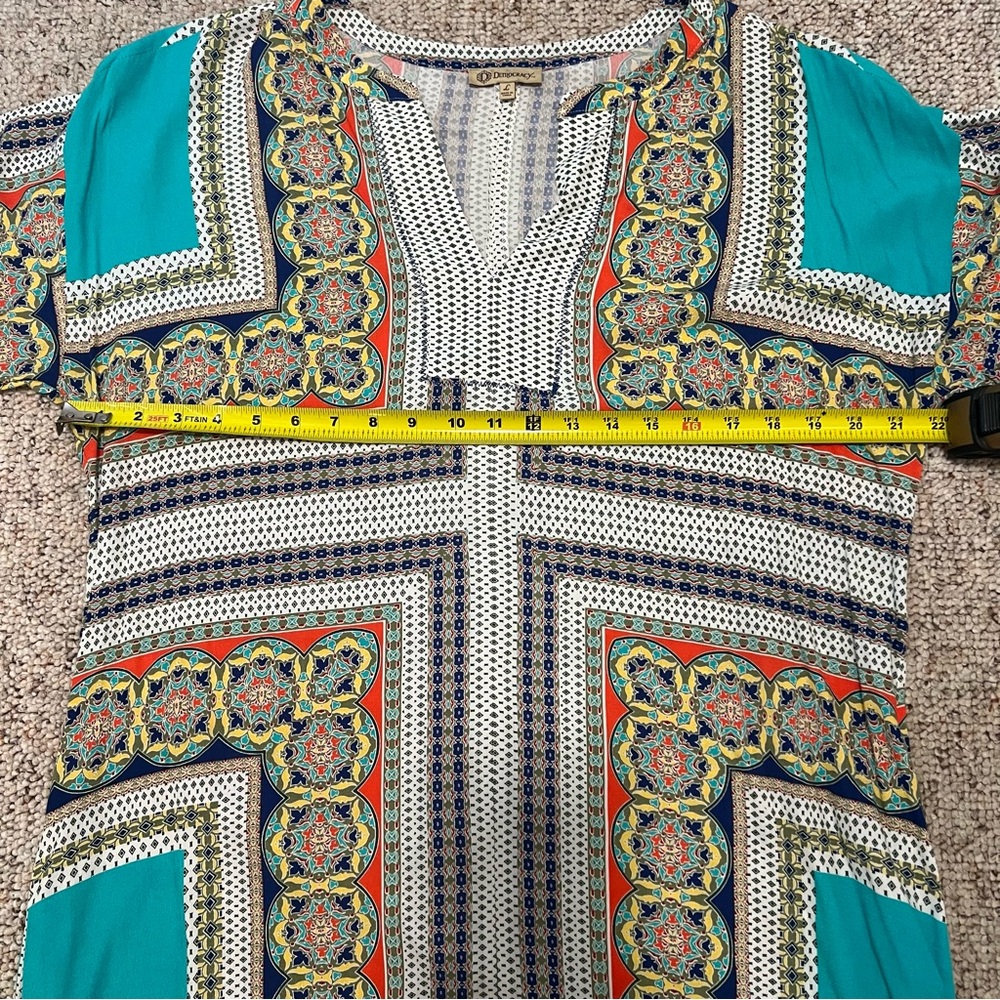 Democracy Geometric Print Split Collar Lightweigh… - image 5